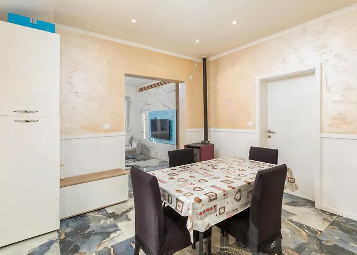 Four-bedroom In Feriehus Fažana