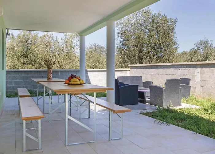 Four-bedroom In Fažana